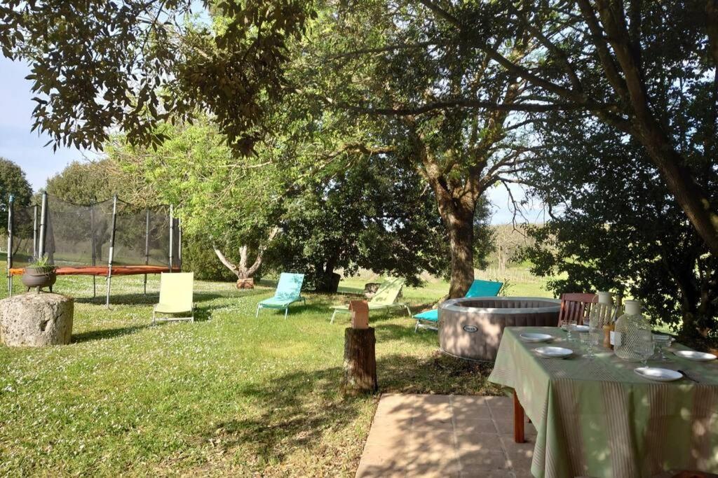 Entre Pierre Et Vigne - Charming Former Winery Farmhouse With Hot Tub & Swimming Pool Монестье Экстерьер фото