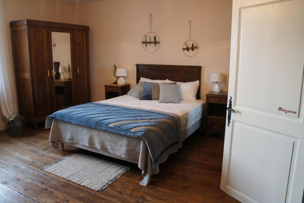 Entre Pierre Et Vigne - Charming Former Winery Farmhouse With Hot Tub & Swimming Pool Монестье Экстерьер фото